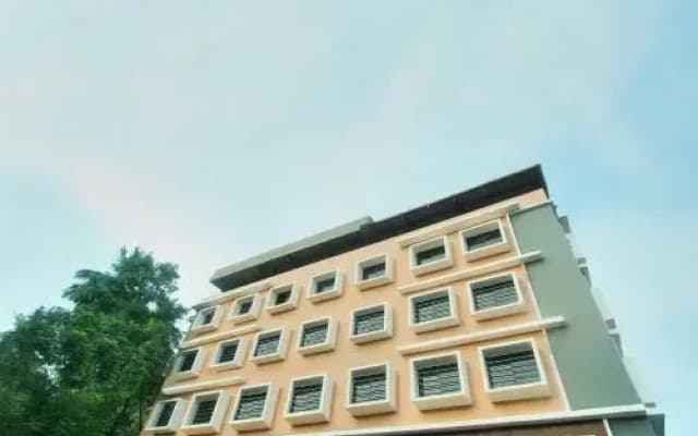 Laxman Residency by OYO