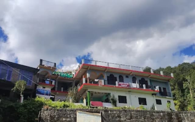 Goroomgo Mount Kailash Homestay Munsyari