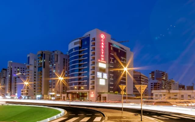 Отель Montreal Barsha
