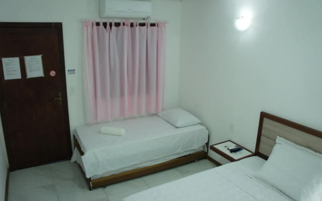 Pousada Camburi