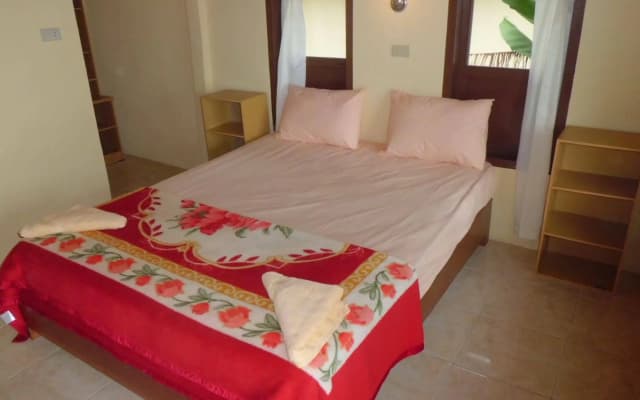 Tuk Tuk Timbul Bungalows