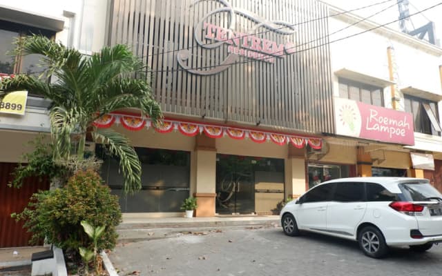 RedDoorz near Java Supermall Semarang