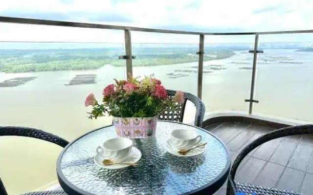 Astonishing Ocean View 4 Bedrooms Huge Balcony 2 Car Park