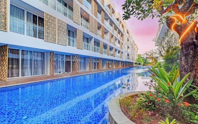 Sunday Hotel Sunset Road Near Trans Studio Mall