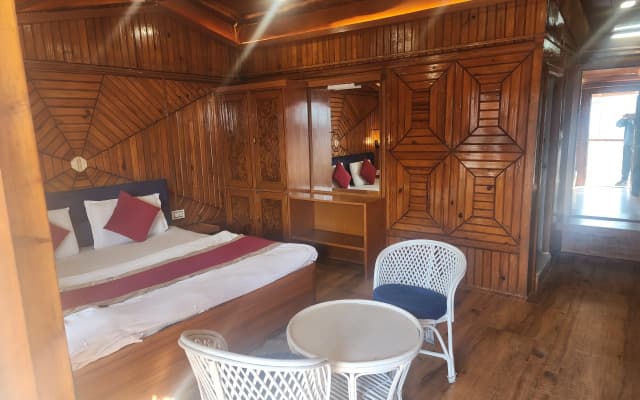 Hotel Hill View Nainital