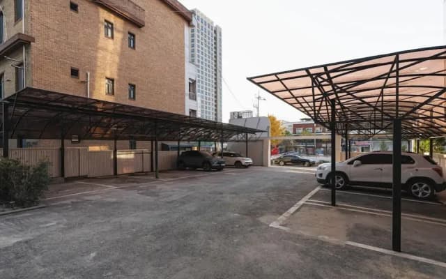 Chuncheon Hound Hotel Namchuncheon Station