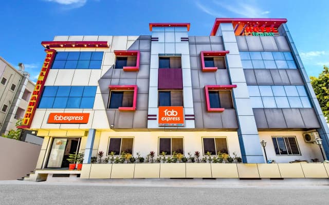 FabHotel Himanshi