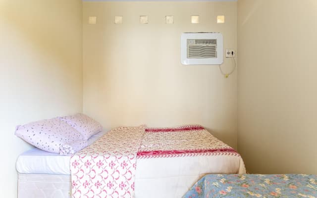 Casa Com 4qts Pet Friendly Piscina Cond Sh011
