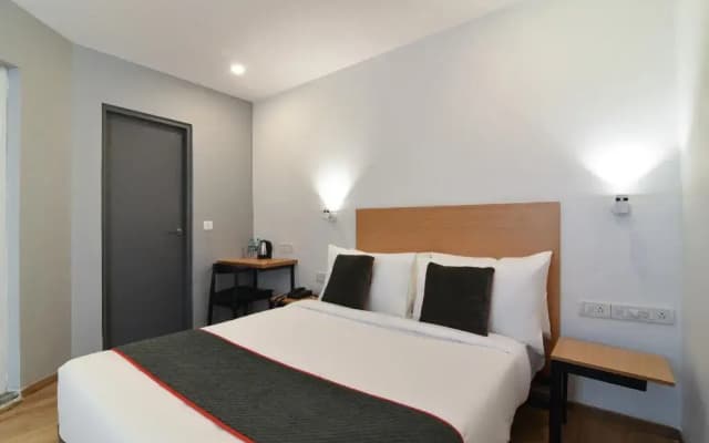 OYO Townhouse 258 Spruce Hotels Bellandur