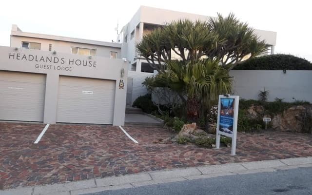 Headlands House Guest Lodge