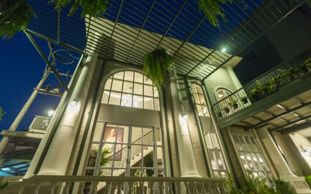 Club Tree Hotel