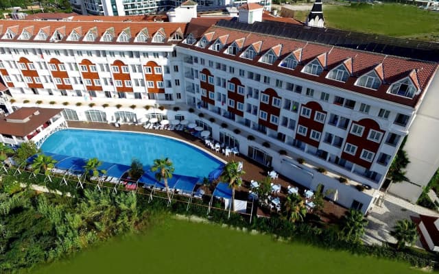 Side Royal Paradise
