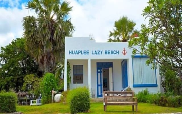 Hua Plee Lazy Beach