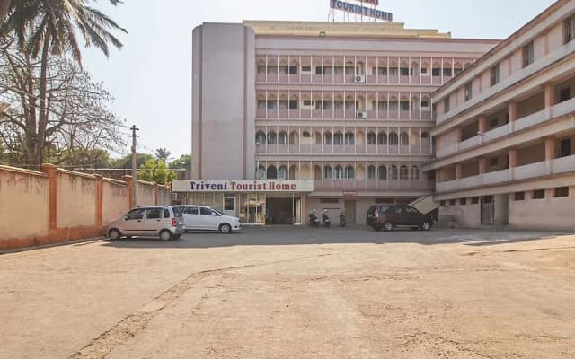Triveni Tourist Home