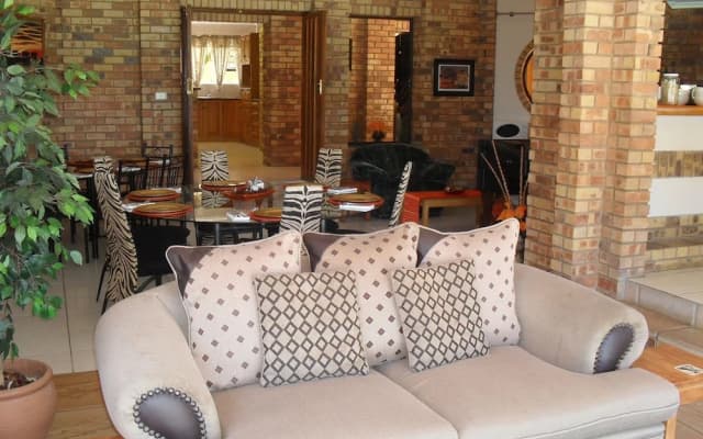 8 Royal Palm B&B