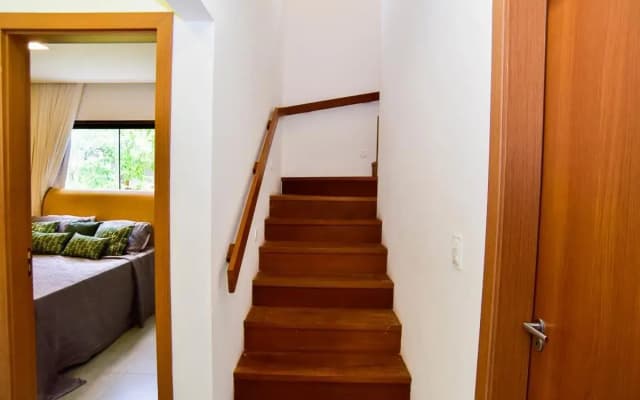 Casa de Alto Padrão 6 Suítes