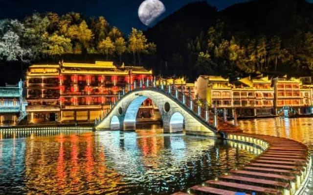 Xueqingji Yunlu River View Homestay