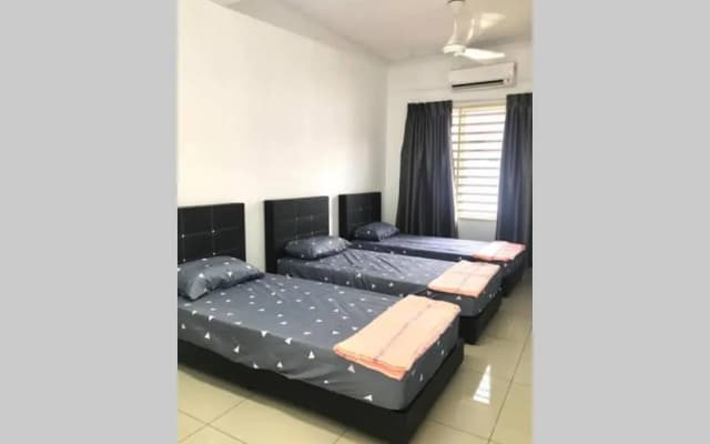 Familyday homestay Port Dickson BBQ 3min to beach