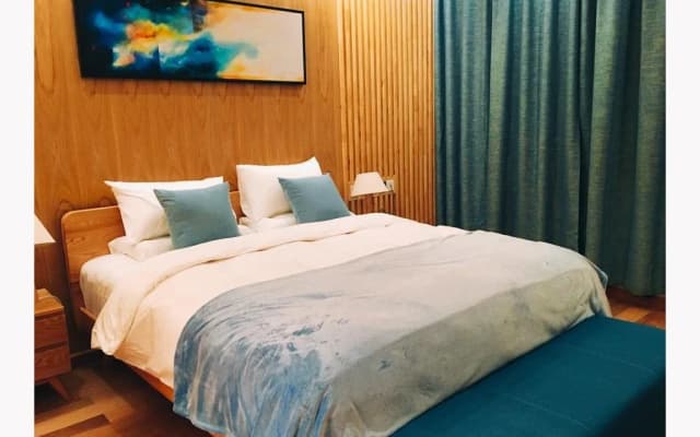 Shangri La Wooden Hotel