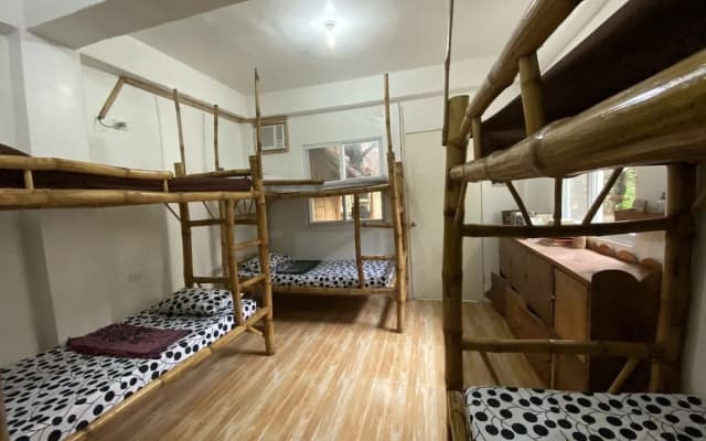 Neverland - Hostel
