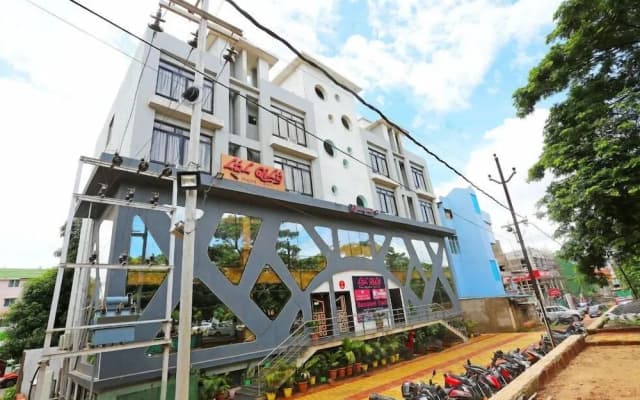 Hotel Lal Qila