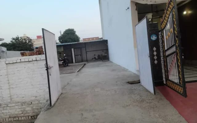 Shri Krishnashrya Seva Sadan By GRB