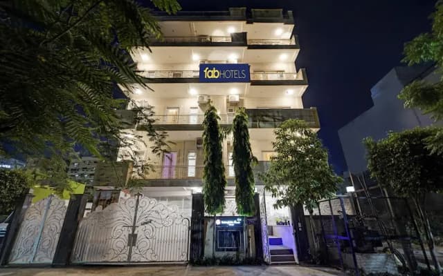 Fabhotel Interglobe Oasis