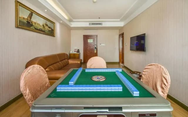 Vienna Hotel Guangdong Huizhou Maidi South Road