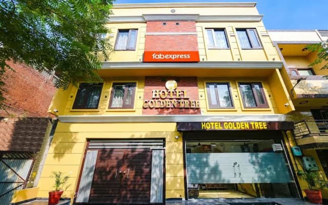 Fabhotel Golden Tree