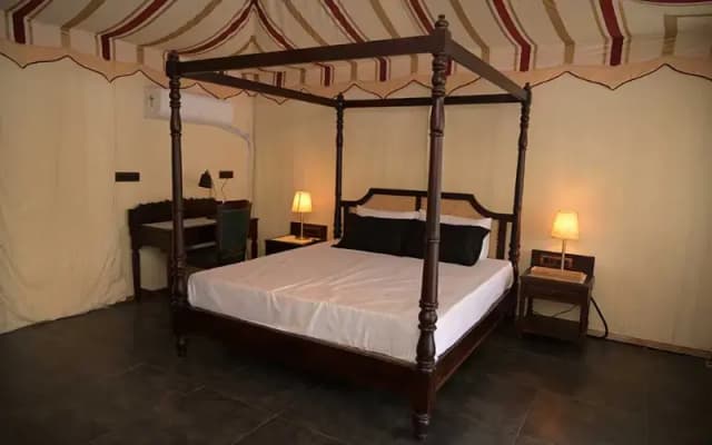 16 Bedouin Luxury Tents