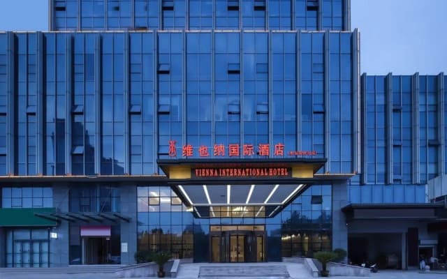 Vienna International Hotel (Tai'an High Speed Railway Station)