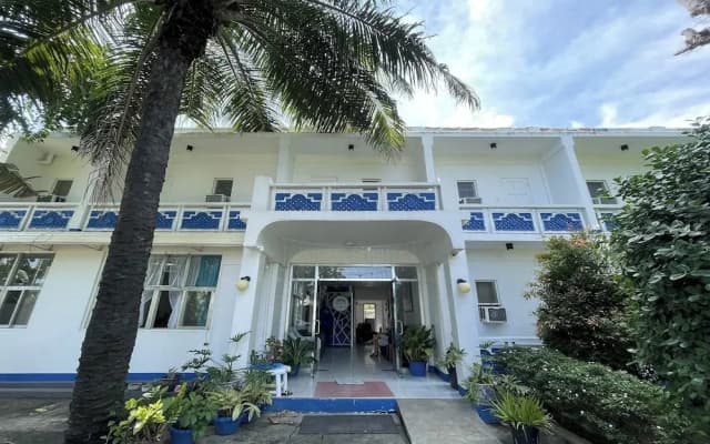 Casa De Praxides Tourist Inn