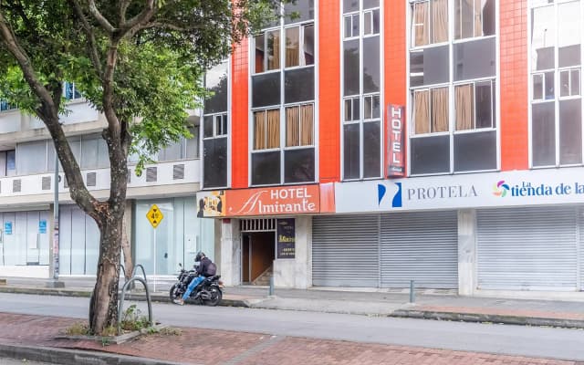 Hotel Almirante