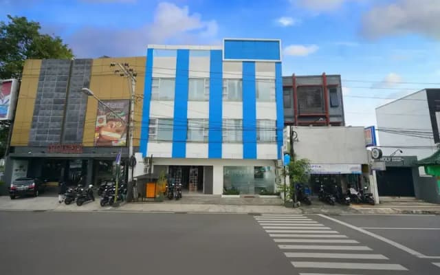 RedDoorz Plus @ Terban Residence