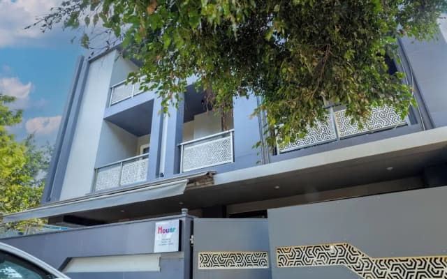 Housr Sector 42 Gurgaon Golf Course Road
