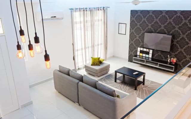 Shamrock Beach Villas Seaview 15