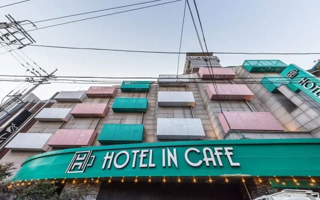 Hotel In Cafe
