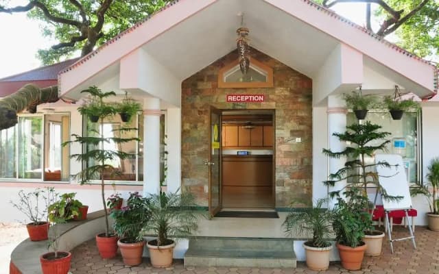 Bharat Hotel