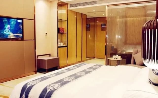 Tongren Vermilion Sand Hotel