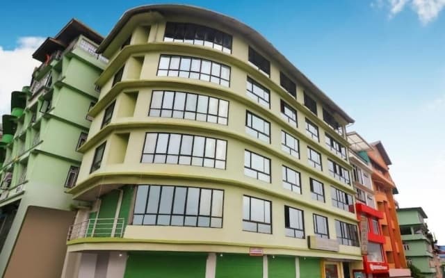 Gajraj Hotel