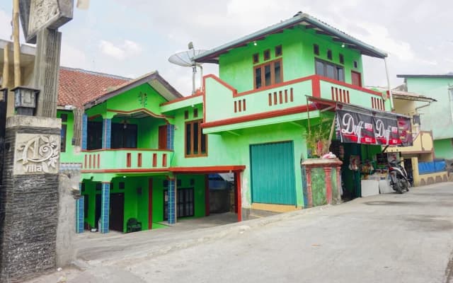 OYO 92997 Villa Hj Karnadi