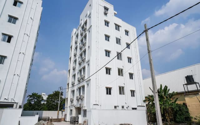 OYO 13163 Jaswitha Homes