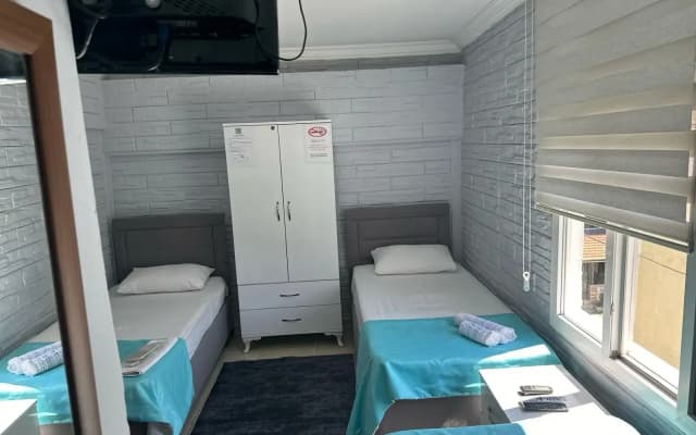 Hotel Tamam Mıyız