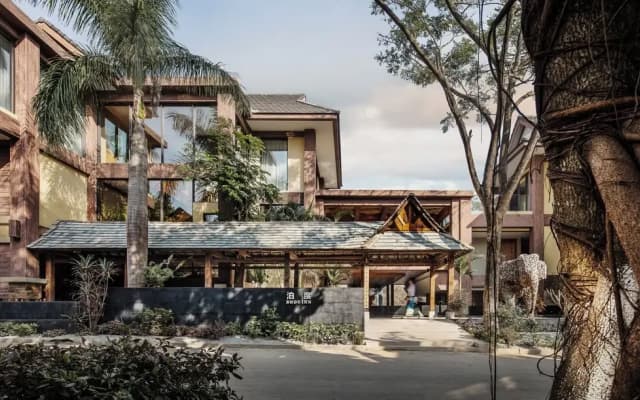 Jinghong Bood Panorama Resort Inn