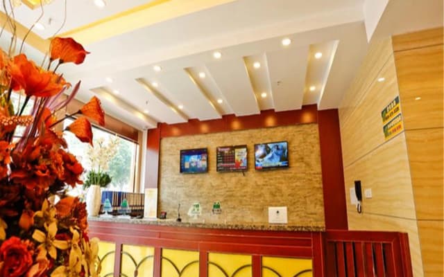 GreenTree Inn Binzhou Huangheshilu Express Hotel