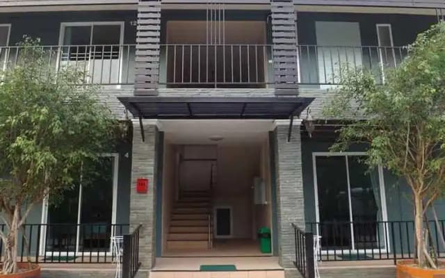 Baan Chom Khao