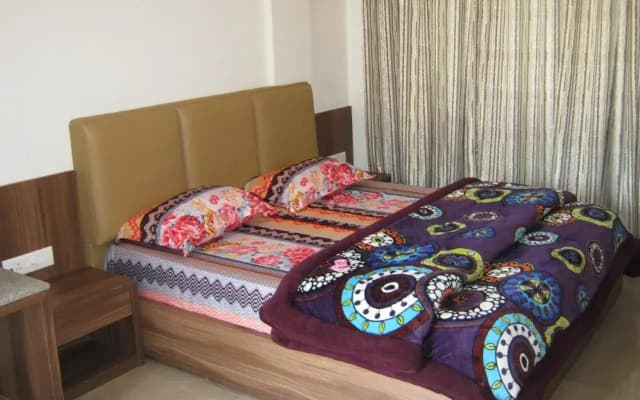 Hotel Navaratan Palace