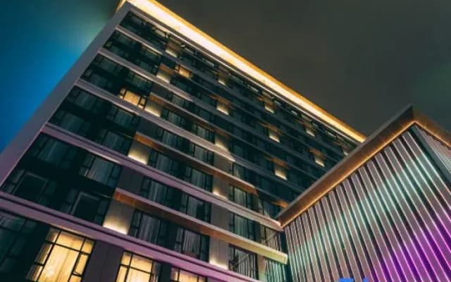 Tingzhou Crown International Hotel