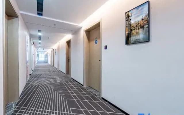 Vanshu Hotel (Jinan CBD Convention and Exhibition Center Store)