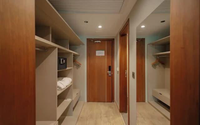 Phoenix Hotel and Wellness